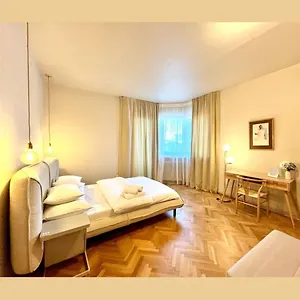  Séjour chez l'habitant Center Unirii Square Private With View - Shared Amenities